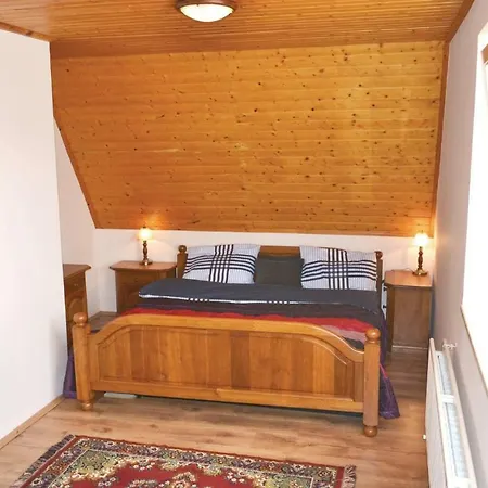 Three-bedroom Holiday In Gyula/szanazug Gyula