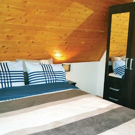 Three-bedroom Holiday In Gyula/szanazug Casa vacanze *